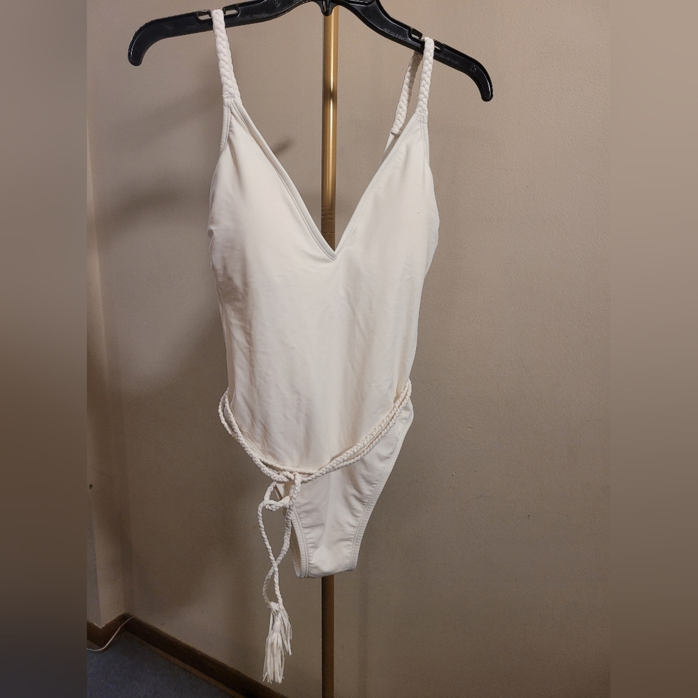 Elegant Withe One-Piece Swimsuit
